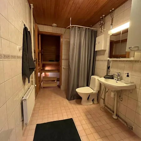 Cozy 43m2 ,walking Distance To Downtown 罗瓦涅米