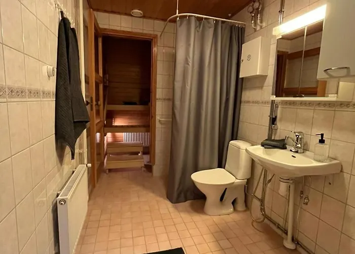 Cozy 43m2 ,walking Distance To Downtown Ροβανιέμι