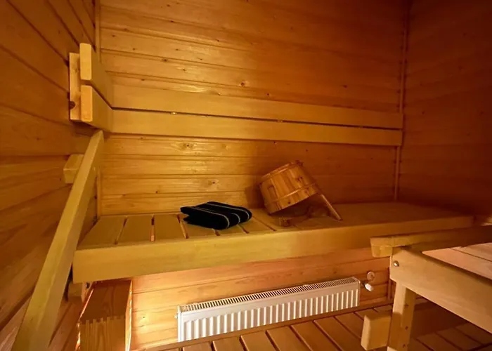 Cozy 43m2 ,walking Distance To Downtown Διαμέρισμα *